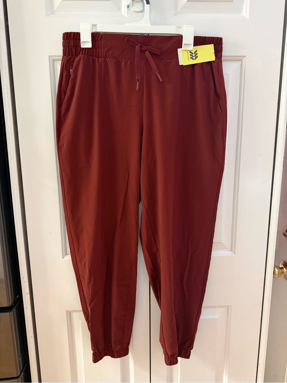 Nwt Women's Active Light Mid-Rise Joggers - All In Motion Maroon L New